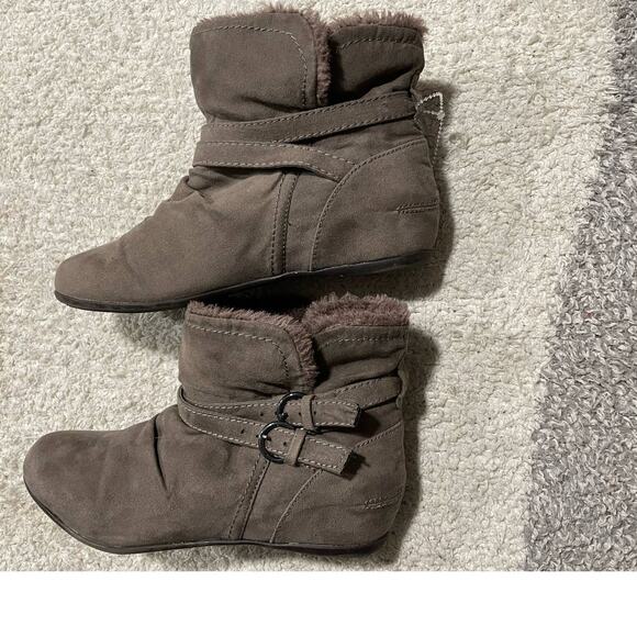 Call It Spring Women's Size 6 Faux Fur Leather Ankle Bootie Shoes Brown - Picture 7 of 13